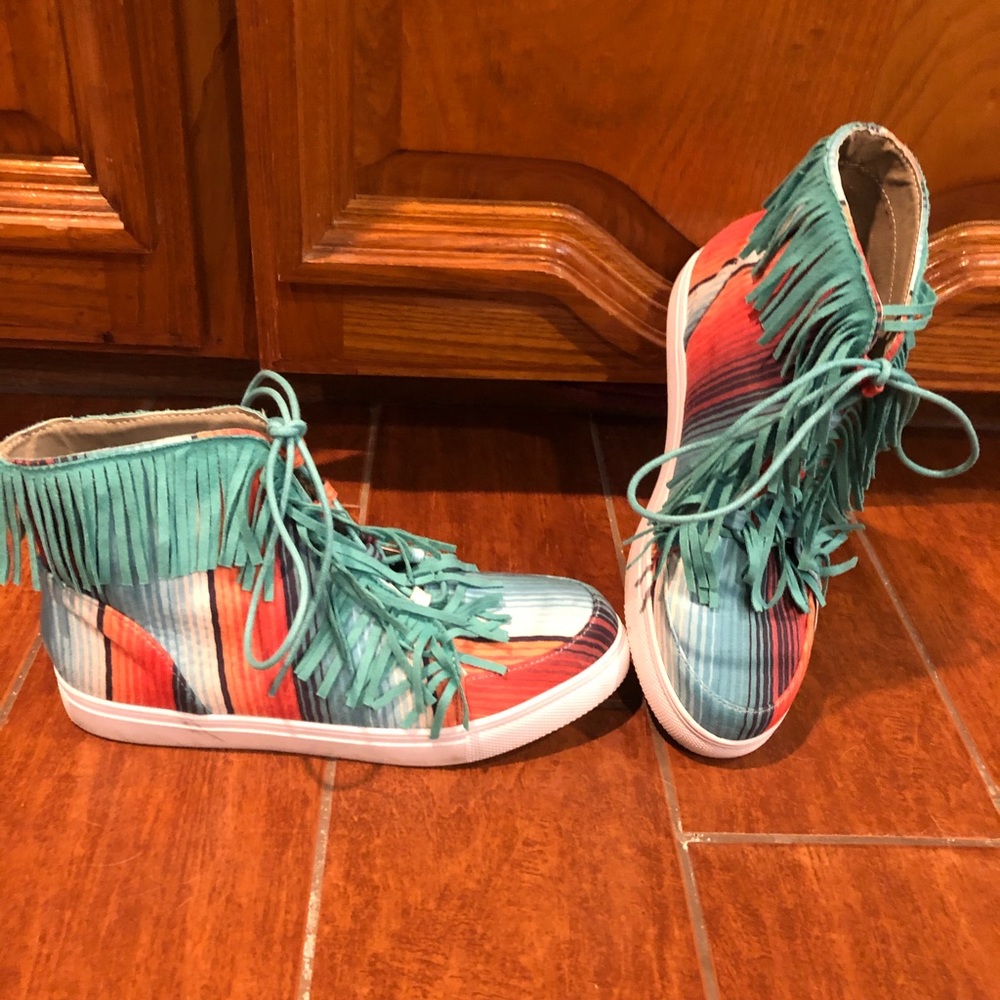 Crazy Train fringe booties size 9.